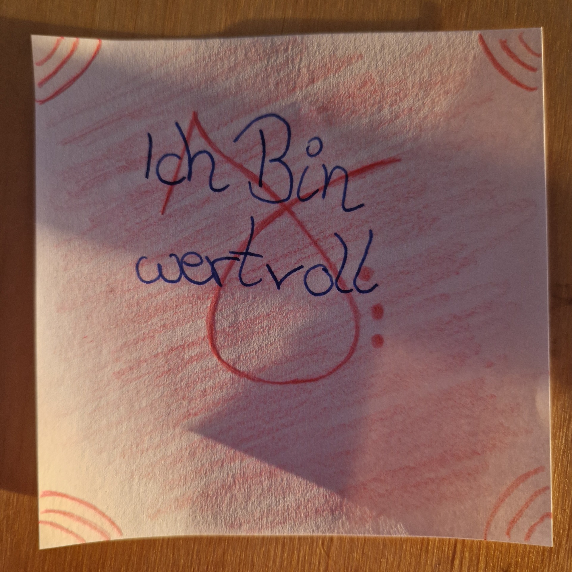 Wie Du in der Natur siehst bist Du umgeben von Fülle, Schönheit und Leben. Mache Dir einmal bewusst wie wichtig Deine Verbindung mit Dir ist. Du bist ein Ausdruck von Leben. Du bist reine Energie. Es ist wichtig das Du erkennst wie wertvoll Du bist. Etwas ganz besonderes. Dich gibt es nur 1 Mal. Genau so darfst Du Dich fühlen, Dich so behandeln und Dir das geben was gut und richtig für Dich ist. Schenke Dir Zeit, Liebe und schöne Momente. Schenke Dir Bewegung, frische Luft und Natur. Schenke Dir gutes Essen, viel Trinken und alles was Deinem Körper gut tut. Schenke Dir schöne Verbindungen, lachen aus Freude und Menschen die Dein Leben bereichern. Alles was Dir gut tut ist gut für Dich. Du bist wertvoll.